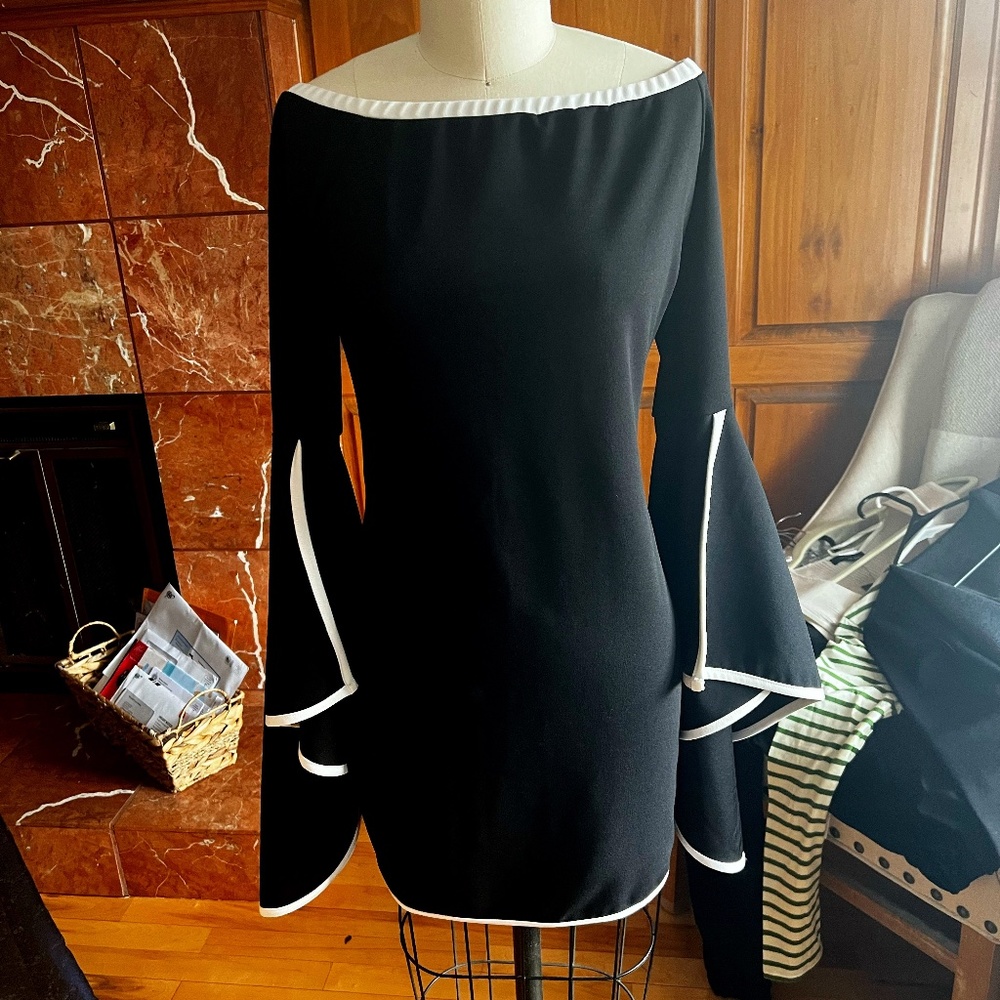 Ladies cocktail style dress - Black w/white piping sz medium